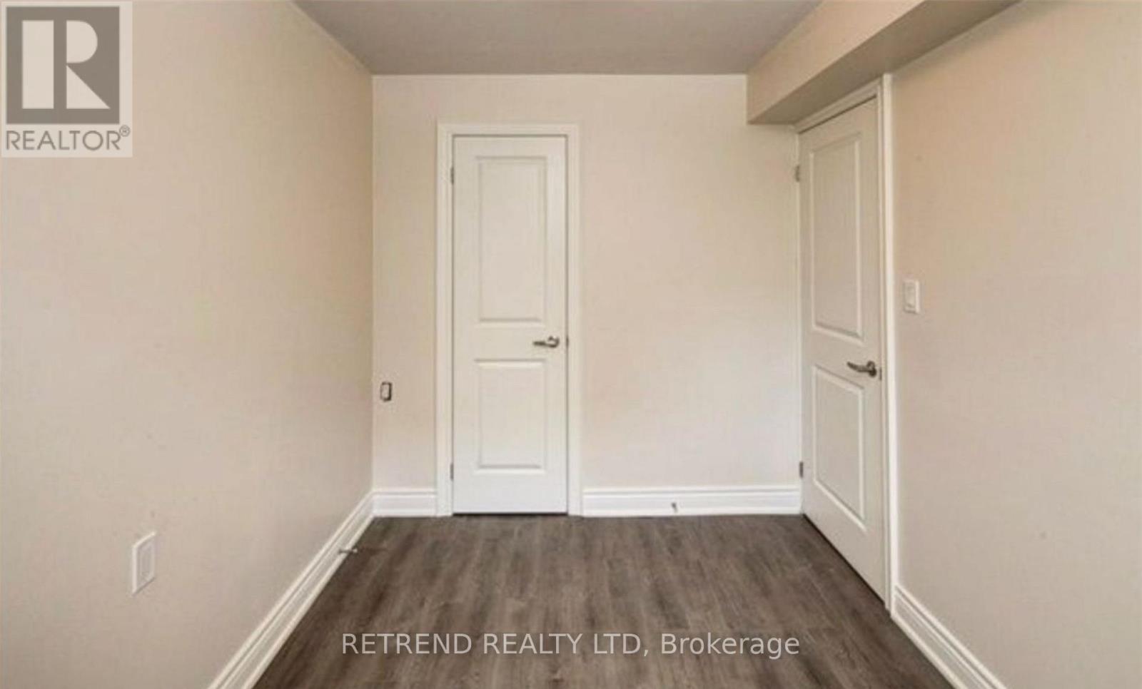 Bxmt - 892 Palmerston Avenue, Toronto, Ontario M6G 2S2 - Photo 8 - C13606670