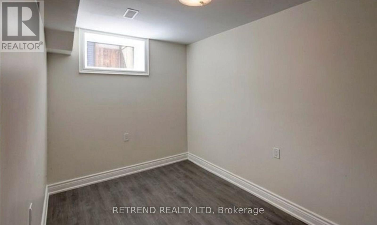 Bxmt - 892 Palmerston Avenue, Toronto, Ontario M6G 2S2 - Photo 9 - C13606670