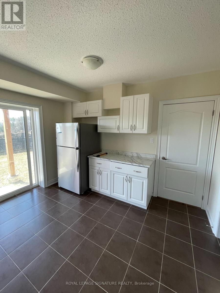 77 Ben Sinclair Avenue, East Gwillimbury, Ontario  L9N 0S3 - Photo 6 - N13606678