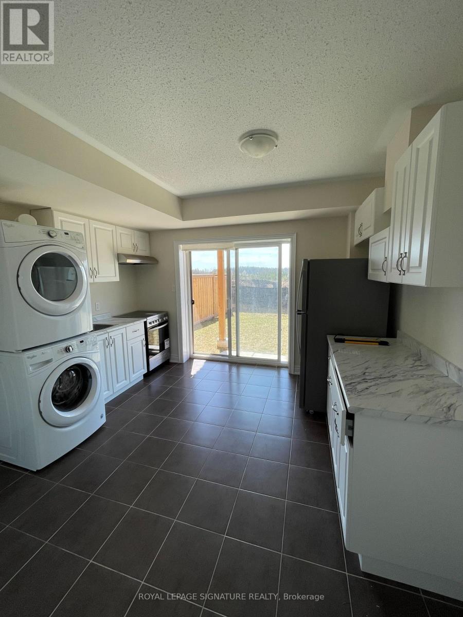 77 Ben Sinclair Avenue, East Gwillimbury, Ontario  L9N 0S3 - Photo 8 - N13606678