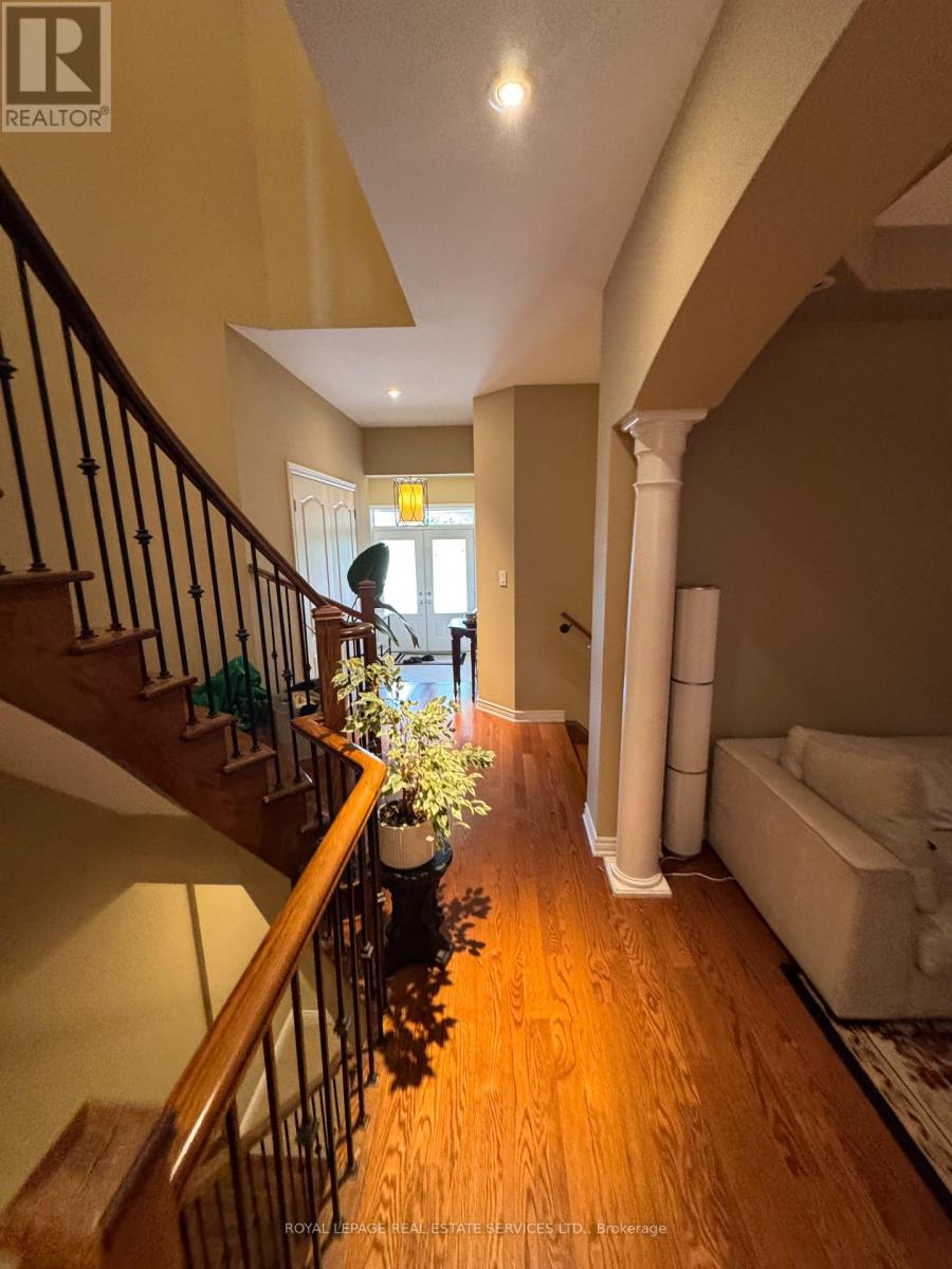 2307 Wuthering Heights Way, Oakville, Ontario  L6M 0E7 - Photo 15 - W13606702