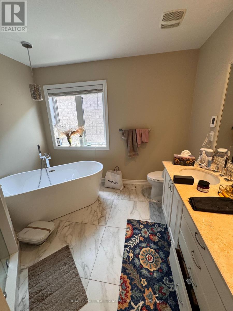 2307 Wuthering Heights Way, Oakville, Ontario  L6M 0E7 - Photo 20 - W13606702