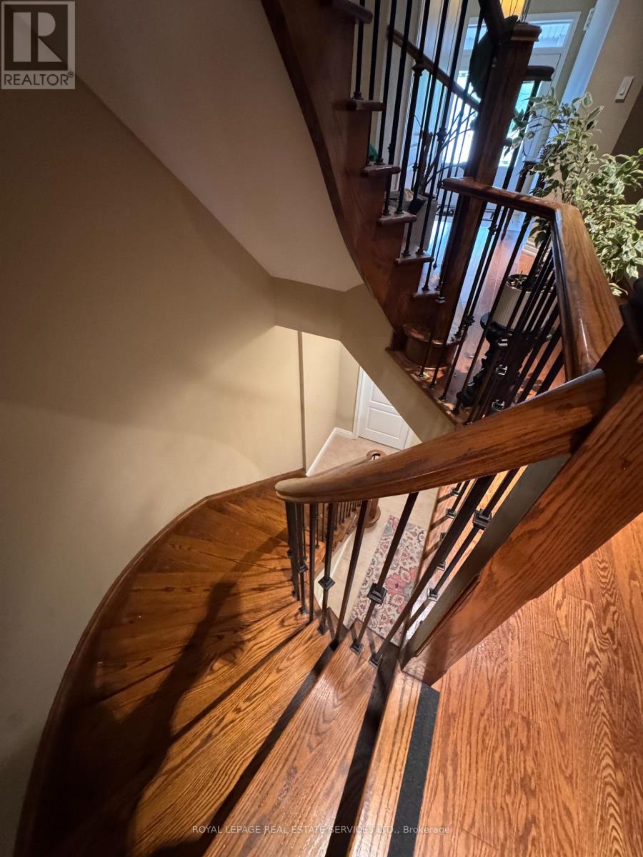 2307 Wuthering Heights Way, Oakville, Ontario  L6M 0E7 - Photo 30 - W13606702