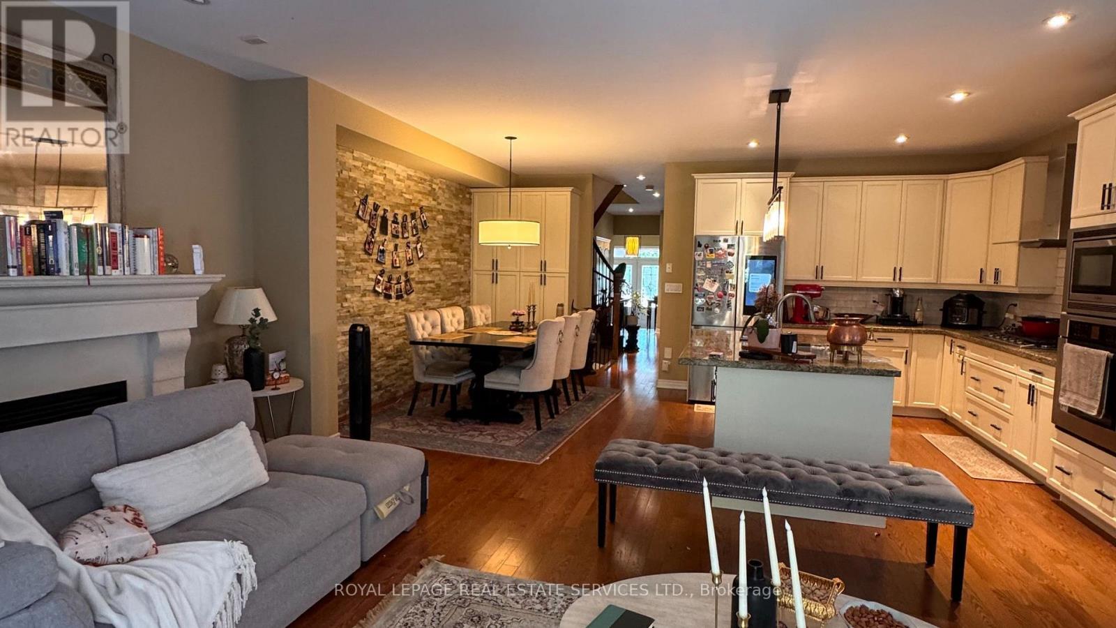 2307 Wuthering Heights Way, Oakville, Ontario  L6M 0E7 - Photo 8 - W13606702