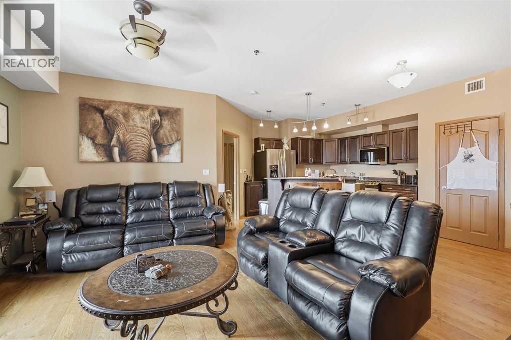 310, 5040 53 Street, Sylvan Lake, Alberta  T4S 0A1 - Photo 13 - A2325973
