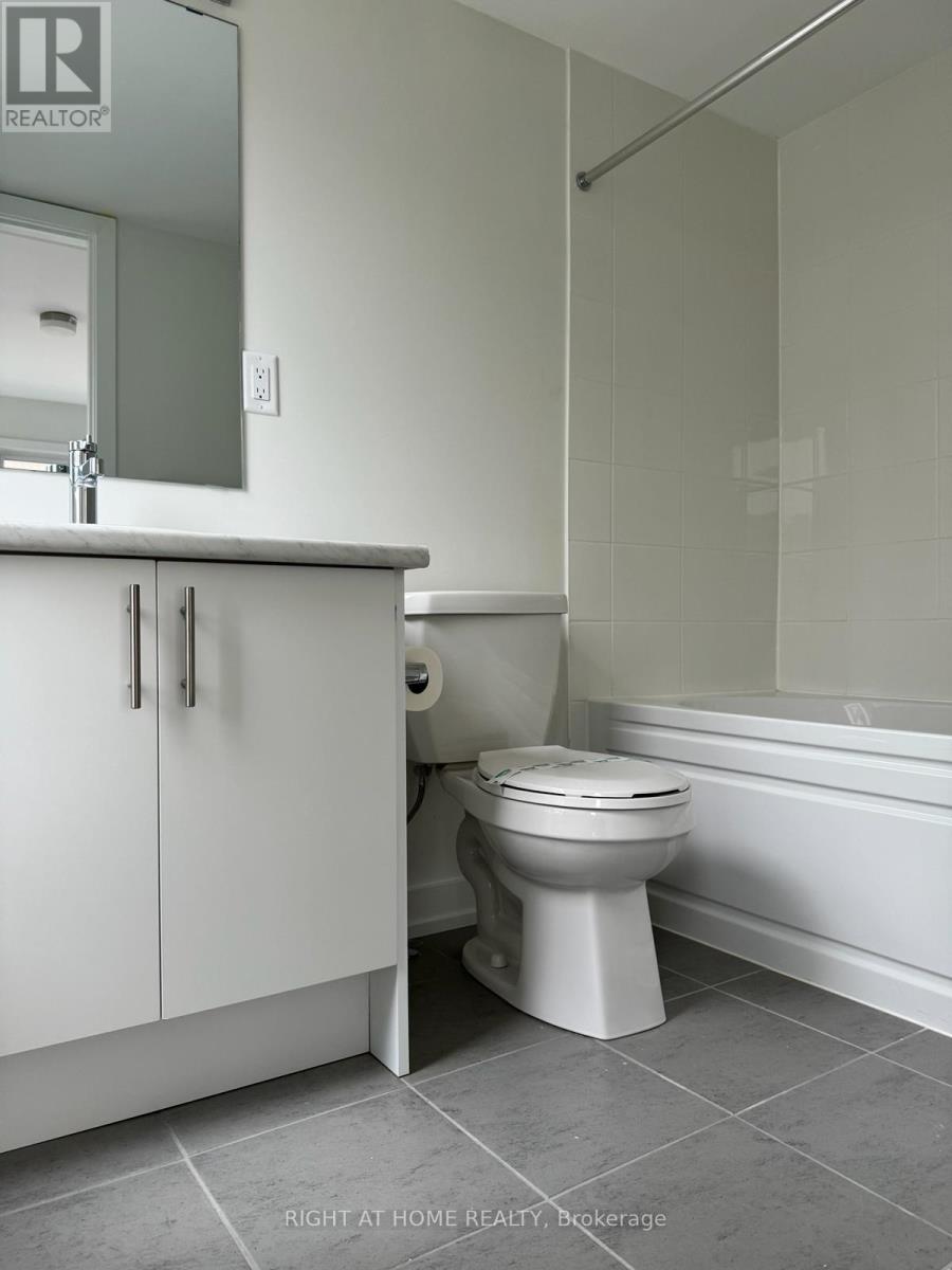 2 - 3562 Colonial Drive, Mississauga, Ontario  L5L 5R9 - Photo 13 - W13606764