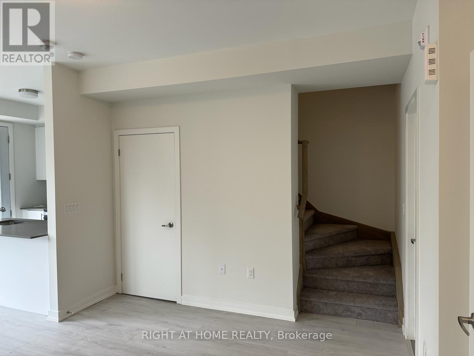 2 - 3562 Colonial Drive, Mississauga, Ontario  L5L 5R9 - Photo 6 - W13606764