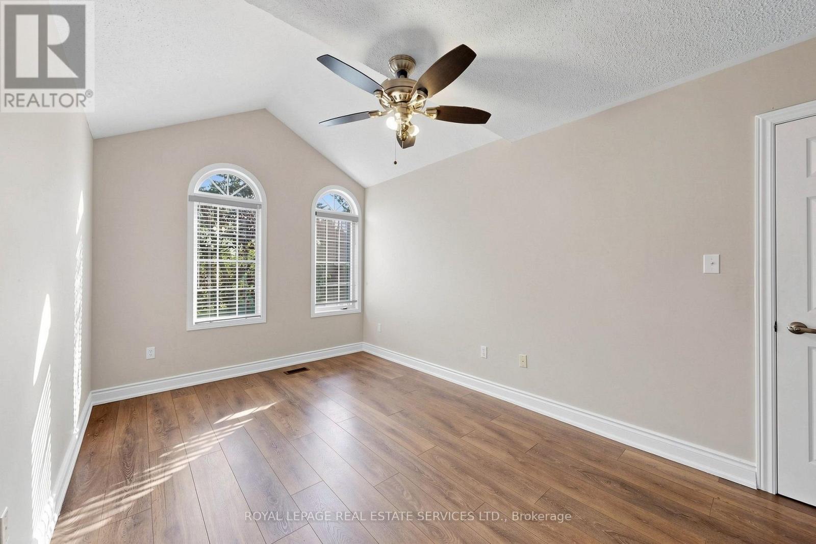 5837 Rainberry Drive, Mississauga, Ontario  L5M 6S2 - Photo 24 - W13606792
