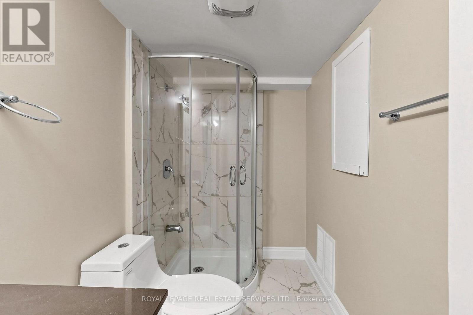 5837 Rainberry Drive, Mississauga, Ontario  L5M 6S2 - Photo 37 - W13606792