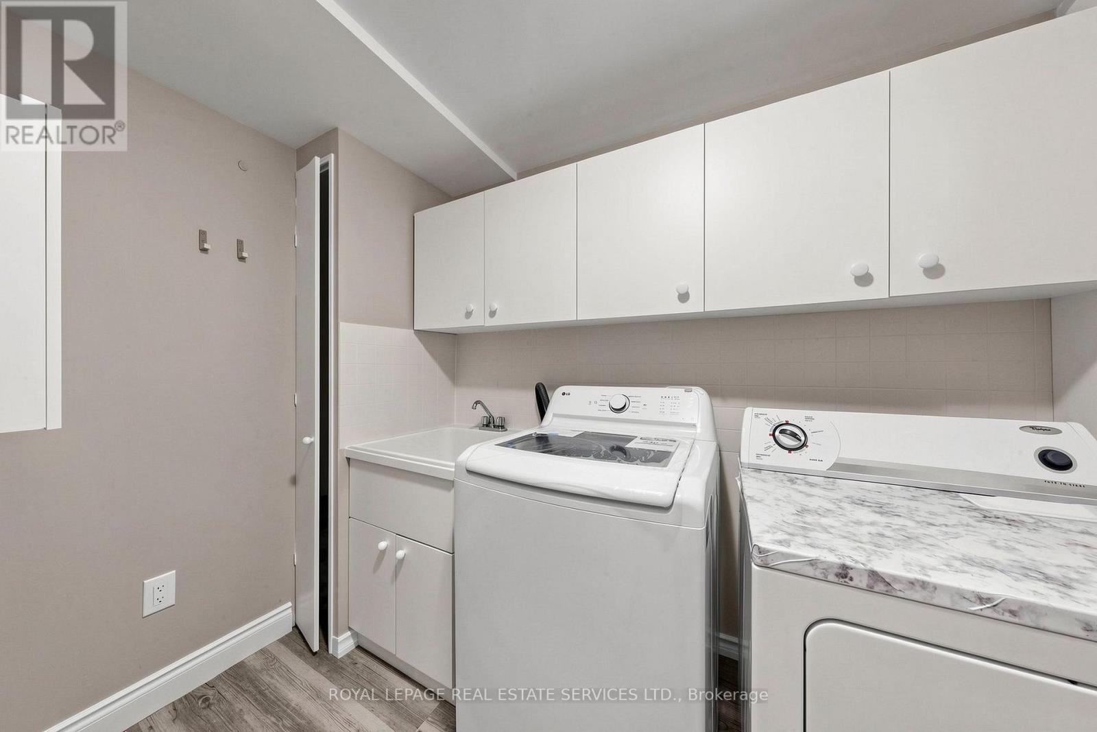 5837 Rainberry Drive, Mississauga, Ontario  L5M 6S2 - Photo 38 - W13606792