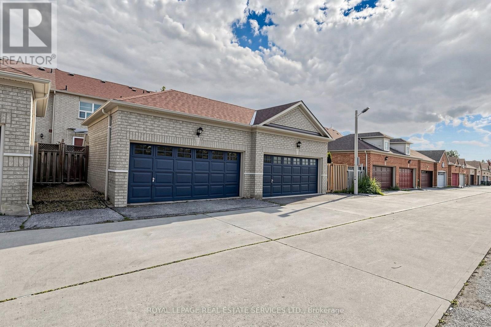 5837 Rainberry Drive, Mississauga, Ontario  L5M 6S2 - Photo 50 - W13606792