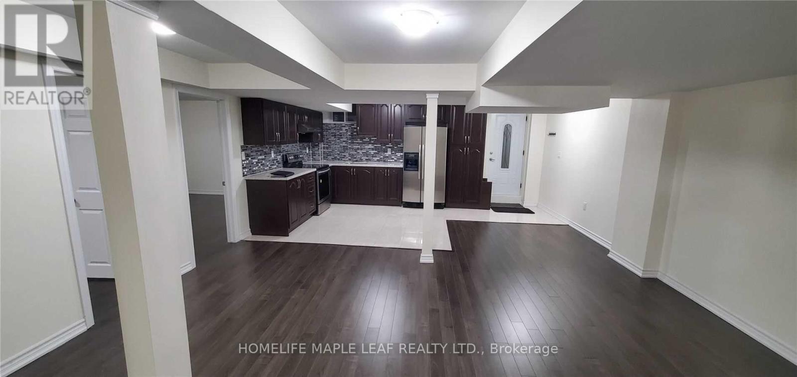 5 Gallucci Crescent, Brampton, Ontario  L6P 1R3 - Photo 2 - W13606808
