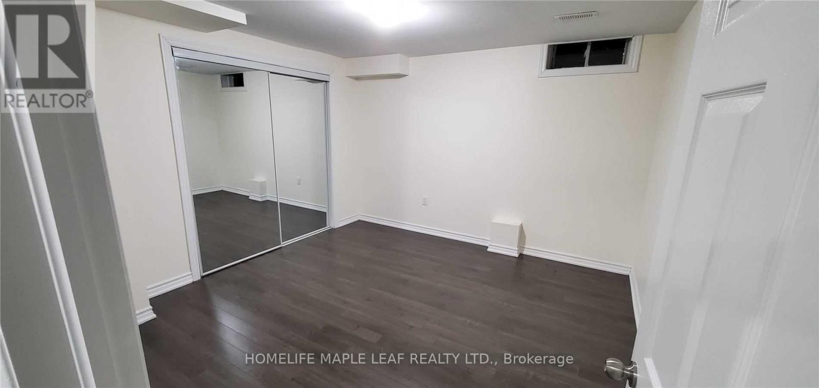 5 Gallucci Crescent, Brampton, Ontario  L6P 1R3 - Photo 6 - W13606808