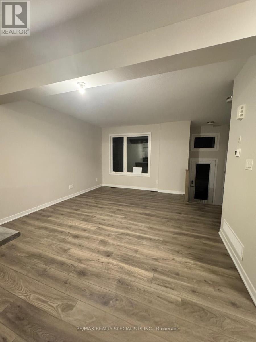 228 SPECKLED ALDER ROW, Ottawa, Ontario
