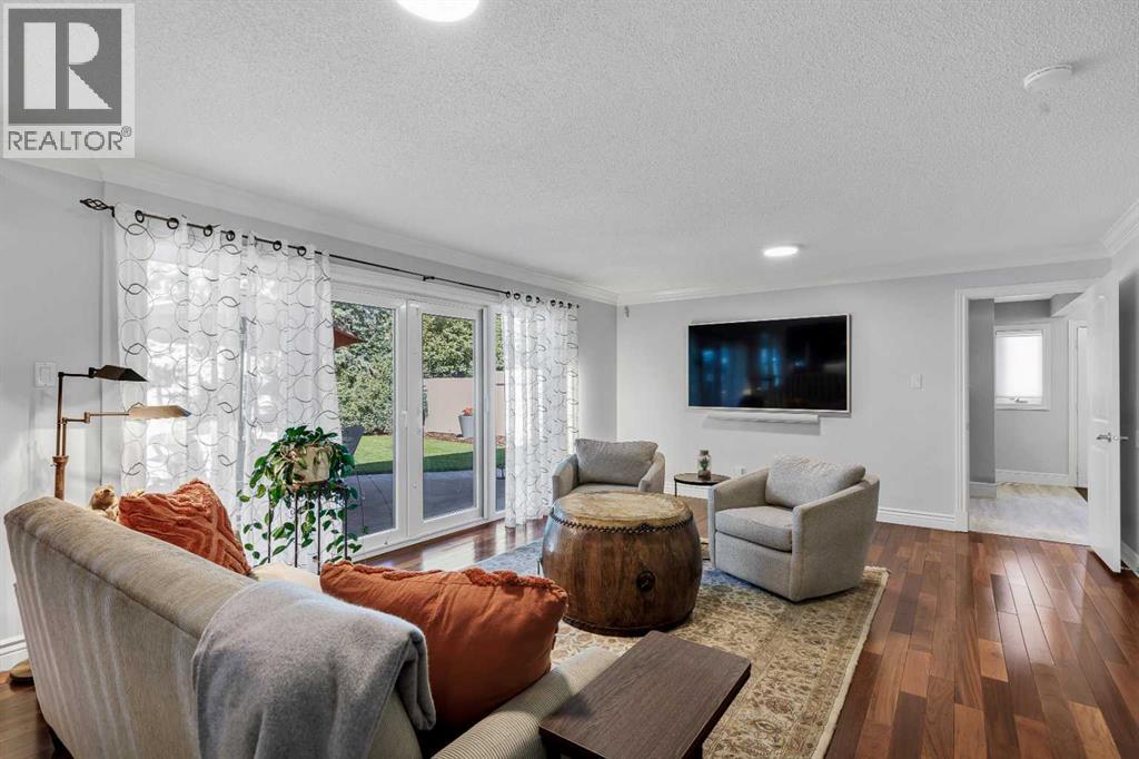 10907 Willowfern Drive SE, Calgary, Alberta T2J 1R6 - Photo 12 - A2329538