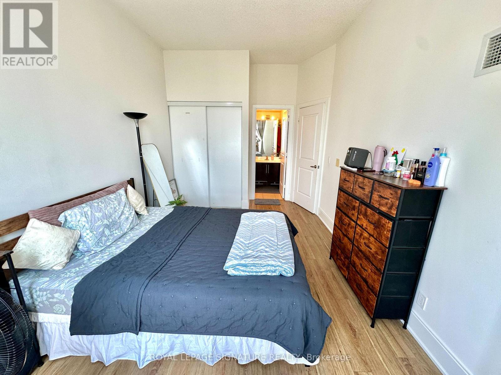 Ph1 - 330 Burnhamthorpe Road W, Mississauga, Ontario L5B 0E1 - Photo 16 - W13596630