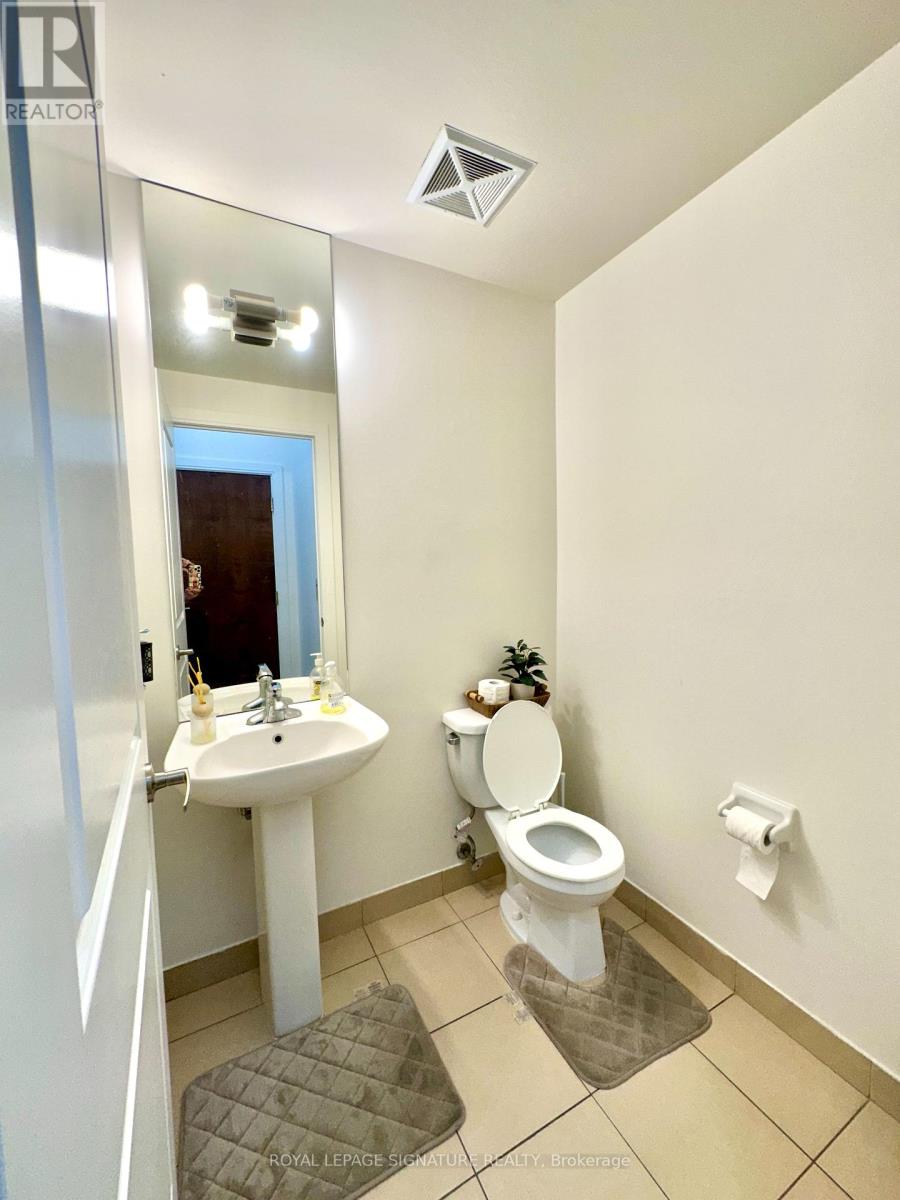 Ph1 - 330 Burnhamthorpe Road W, Mississauga, Ontario L5B 0E1 - Photo 13 - W13596630