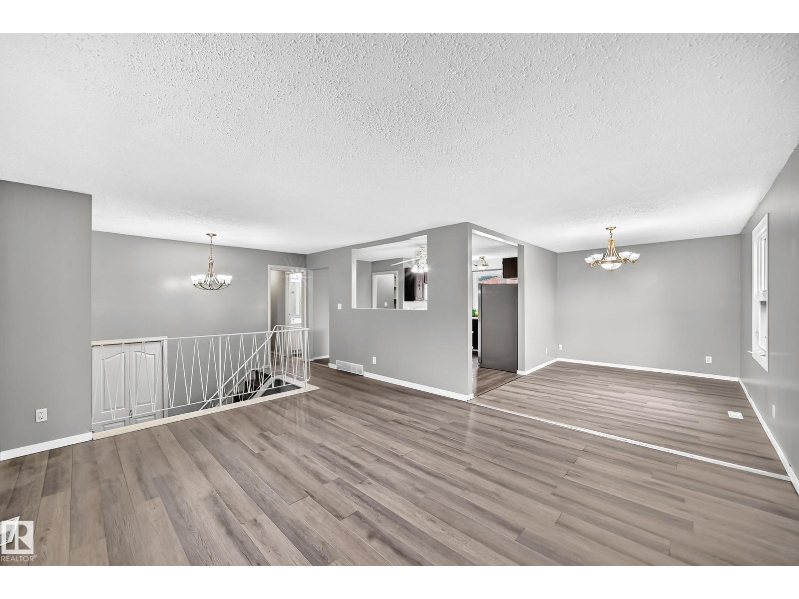 1169 72 St NW, Edmonton, Alberta  T6K 3L7 - Photo 6 - E4500158