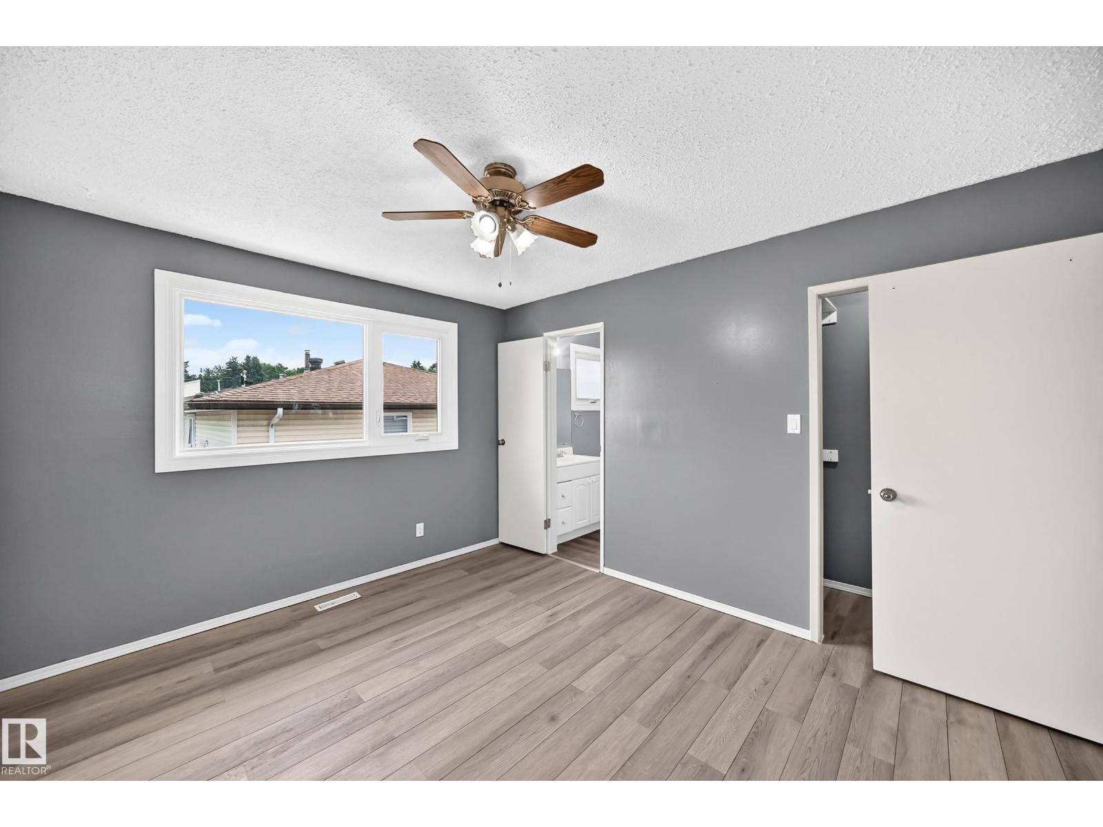 1169 72 St NW, Edmonton, Alberta  T6K 3L7 - Photo 7 - E4500158