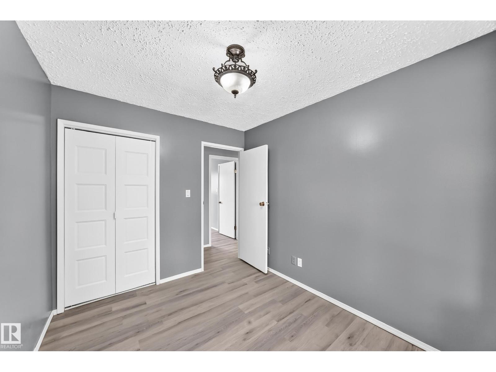 1169 72 St NW, Edmonton, Alberta  T6K 3L7 - Photo 37 - E4500158