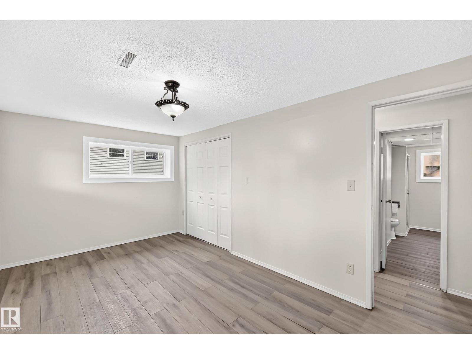 1169 72 St NW, Edmonton, Alberta  T6K 3L7 - Photo 49 - E4500158