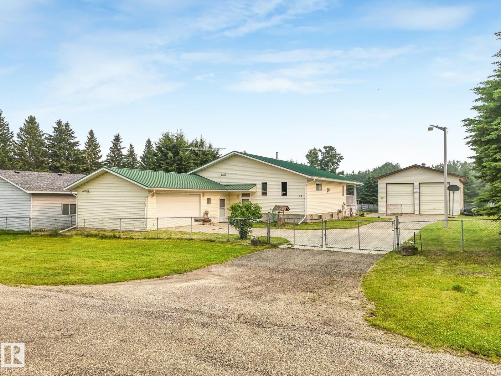 54 Buskmose DR, Rural Wetaskiwin County, Alberta