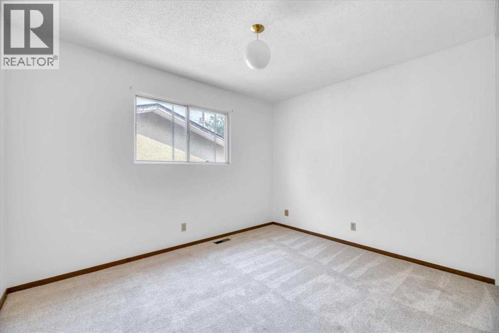 19 Windsor Place, Strathmore, Alberta  T1P 1B2 - Photo 13 - A2332140