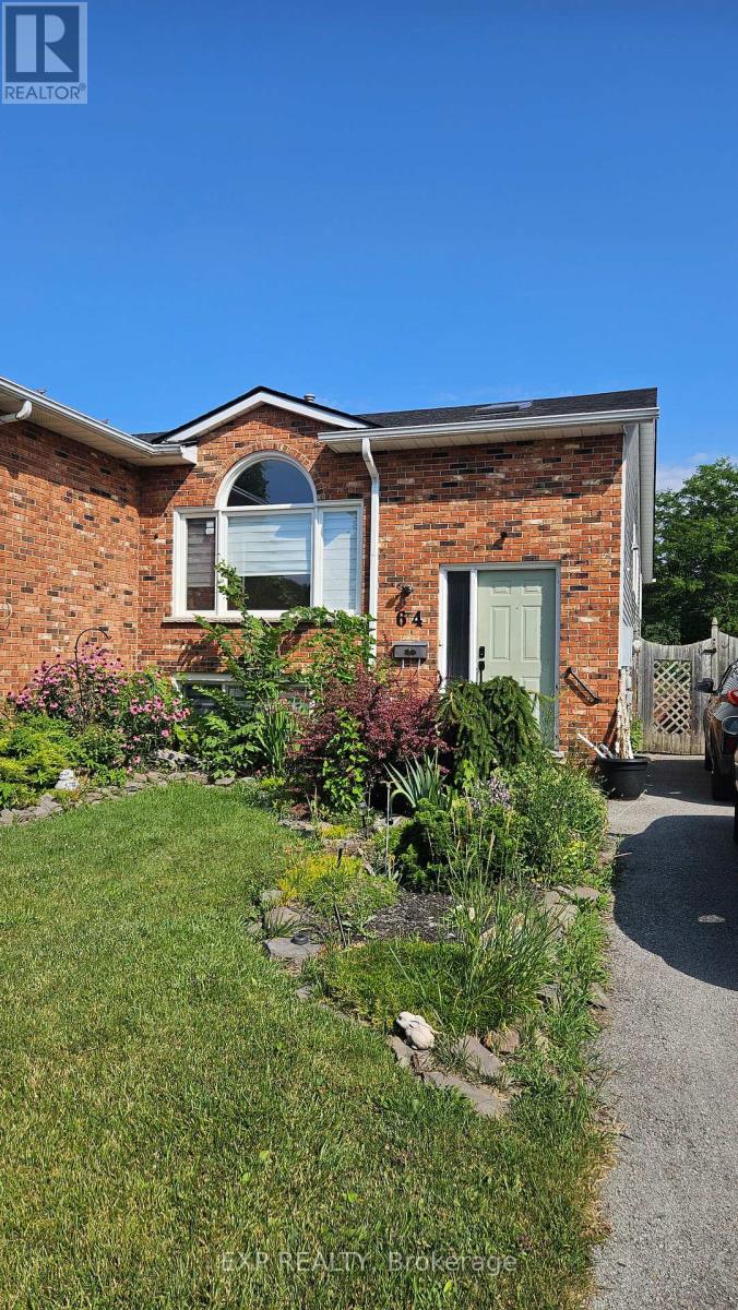 UPPER - 64 CHAPEL HILL CRESCENT, Welland (N. Welland)