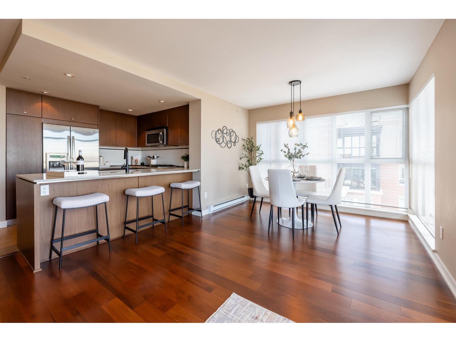 402 2950 King George Boulevard, Surrey, British Columbia  V4P 0E5 - Photo 10 - R3111439