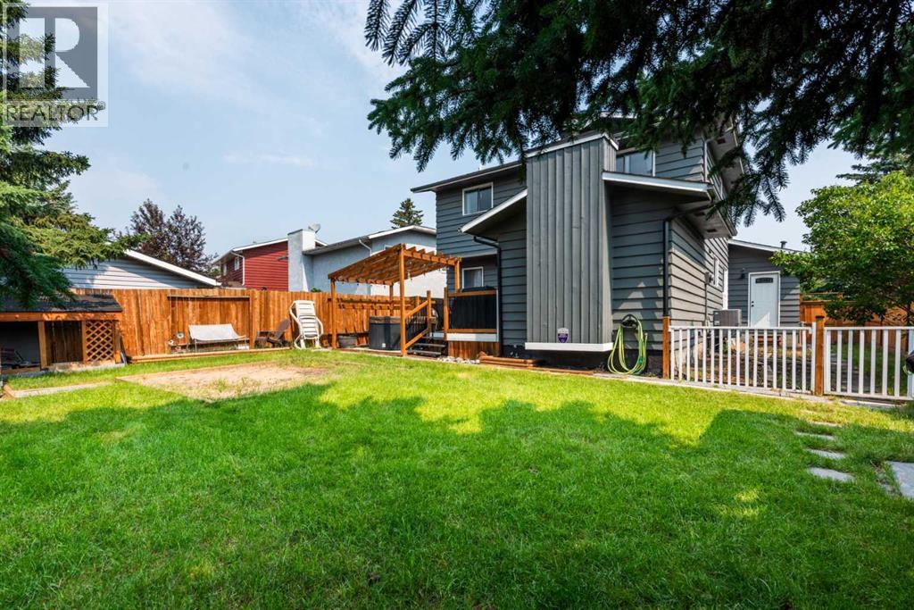 304 Shawcliffe Circle SW, Calgary, Alberta  T2Y 1A4 - Photo 29 - A2325136