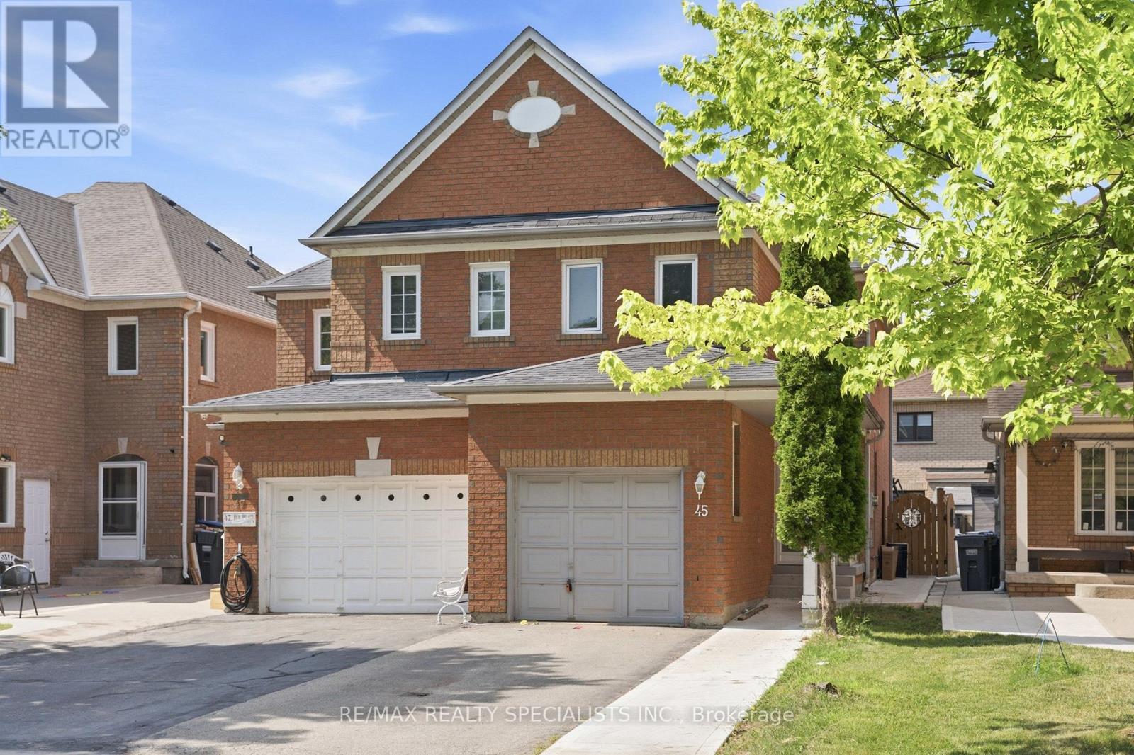 45 Clover Bloom Road, Brampton, Ontario  L6R 1S2 - Photo 2 - W13606832