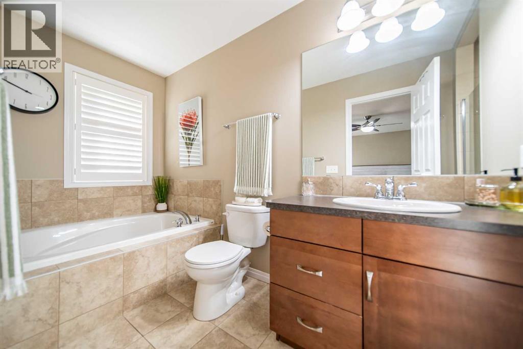 503 Windbrook Heights SW, Airdrie, Alberta  T4B 3X2 - Photo 26 - A2327431