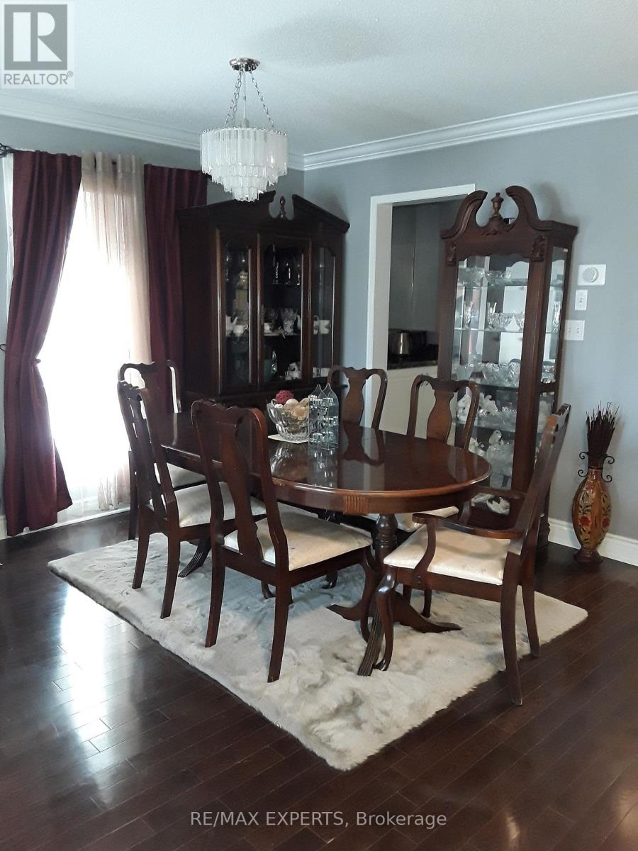 2328 Bur Oak Avenue, Markham, Ontario  L6E 1L7 - Photo 5 - N13606872