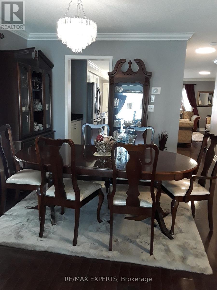 2328 Bur Oak Avenue, Markham, Ontario  L6E 1L7 - Photo 8 - N13606872