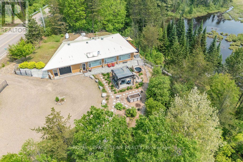188 PAUGH LAKE ROAD, Madawaska Valley, Ontario