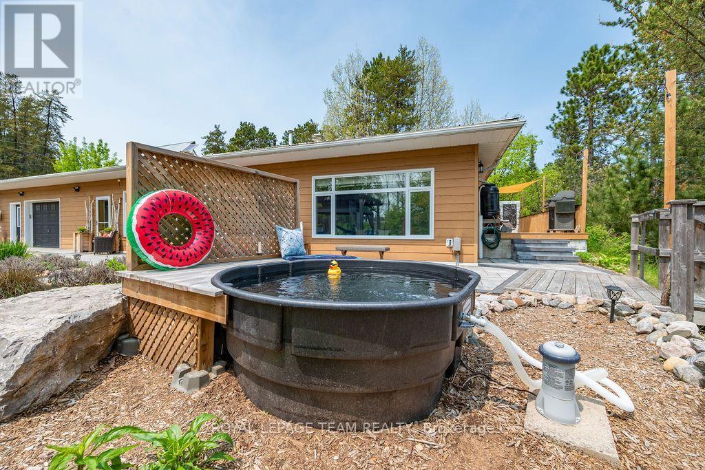188 Paugh Lake Road, Madawaska Valley, Ontario  K0J 1B0 - Photo 3 - X12974460