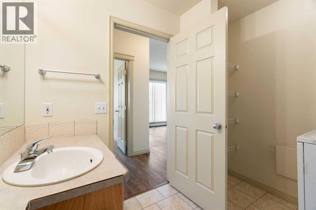 512, 1507 Centre A Street NE, Calgary, Alberta  T2E 2Z8 - Photo 18 - A2319290