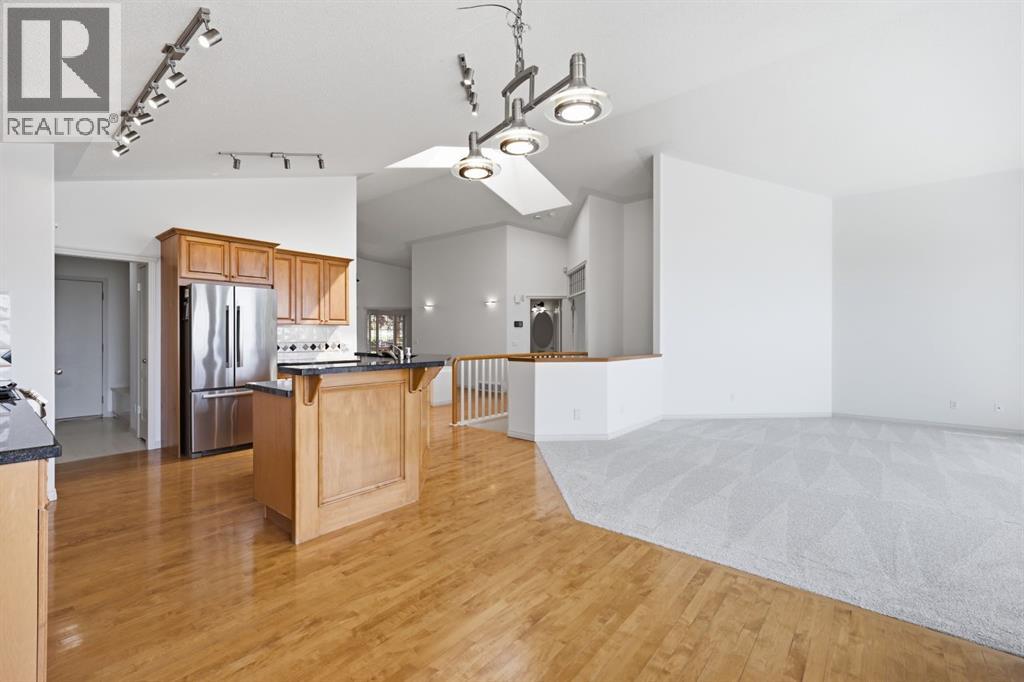 1 Gleneagles View, Cochrane, Alberta  T4C 1N9 - Photo 17 - A2330336