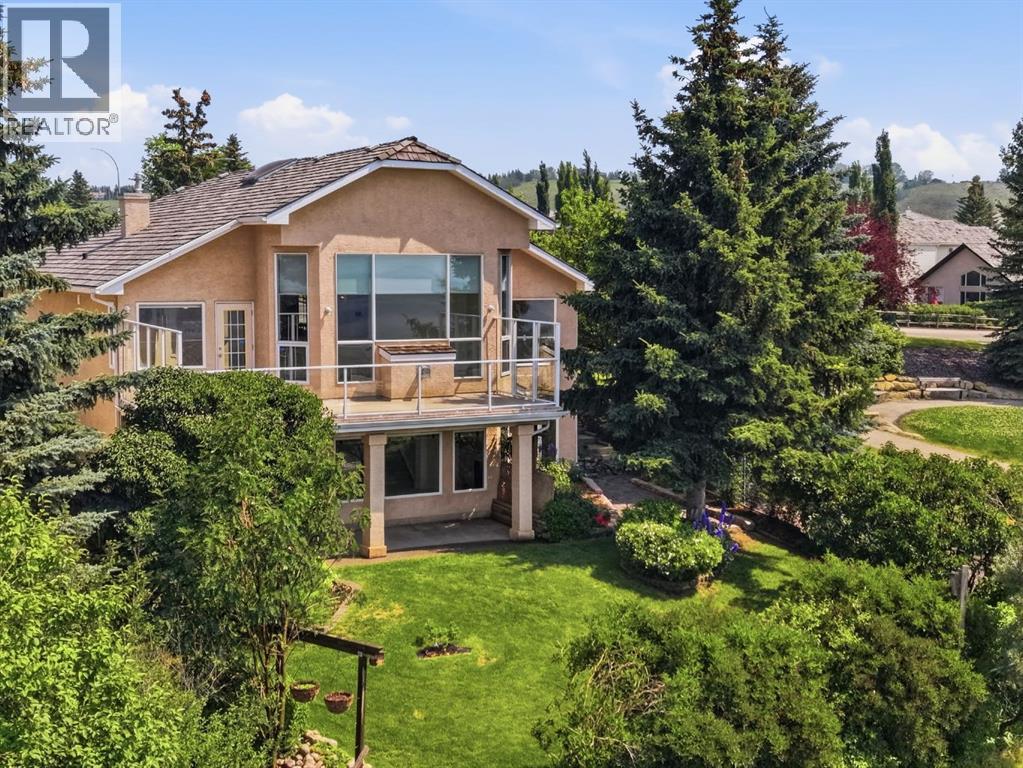 1 Gleneagles View, Cochrane, Alberta  T4C 1N9 - Photo 3 - A2330336