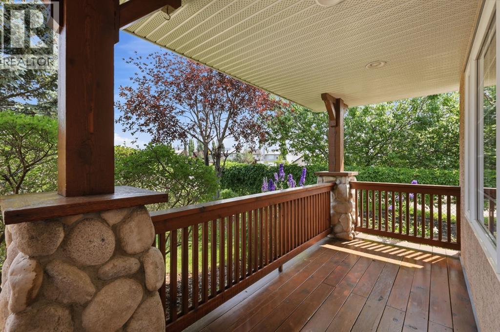 1 Gleneagles View, Cochrane, Alberta  T4C 1N9 - Photo 6 - A2330336