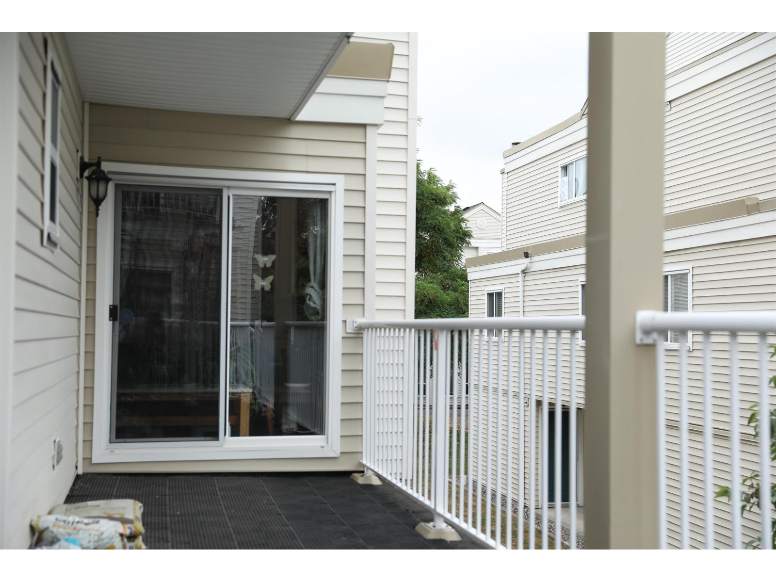 165 10077 156 Street, Surrey, British Columbia  V3R 4L6 - Photo 6 - R3149349