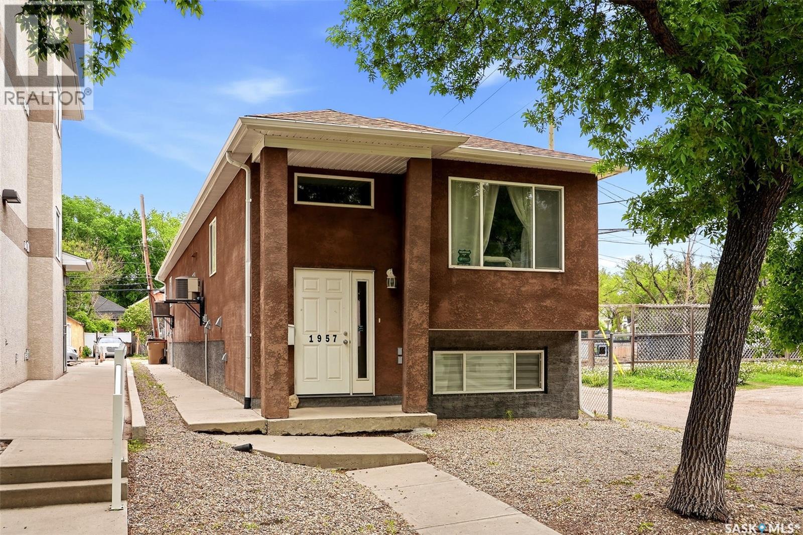 1957 HALIFAX STREET, regina, Saskatchewan