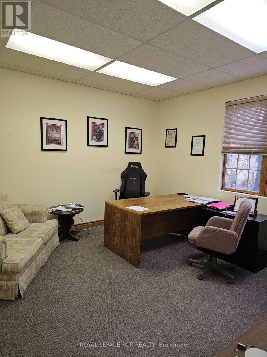 MAIN FRONT - 411 QUEEN STREET, Newmarket, Ontario