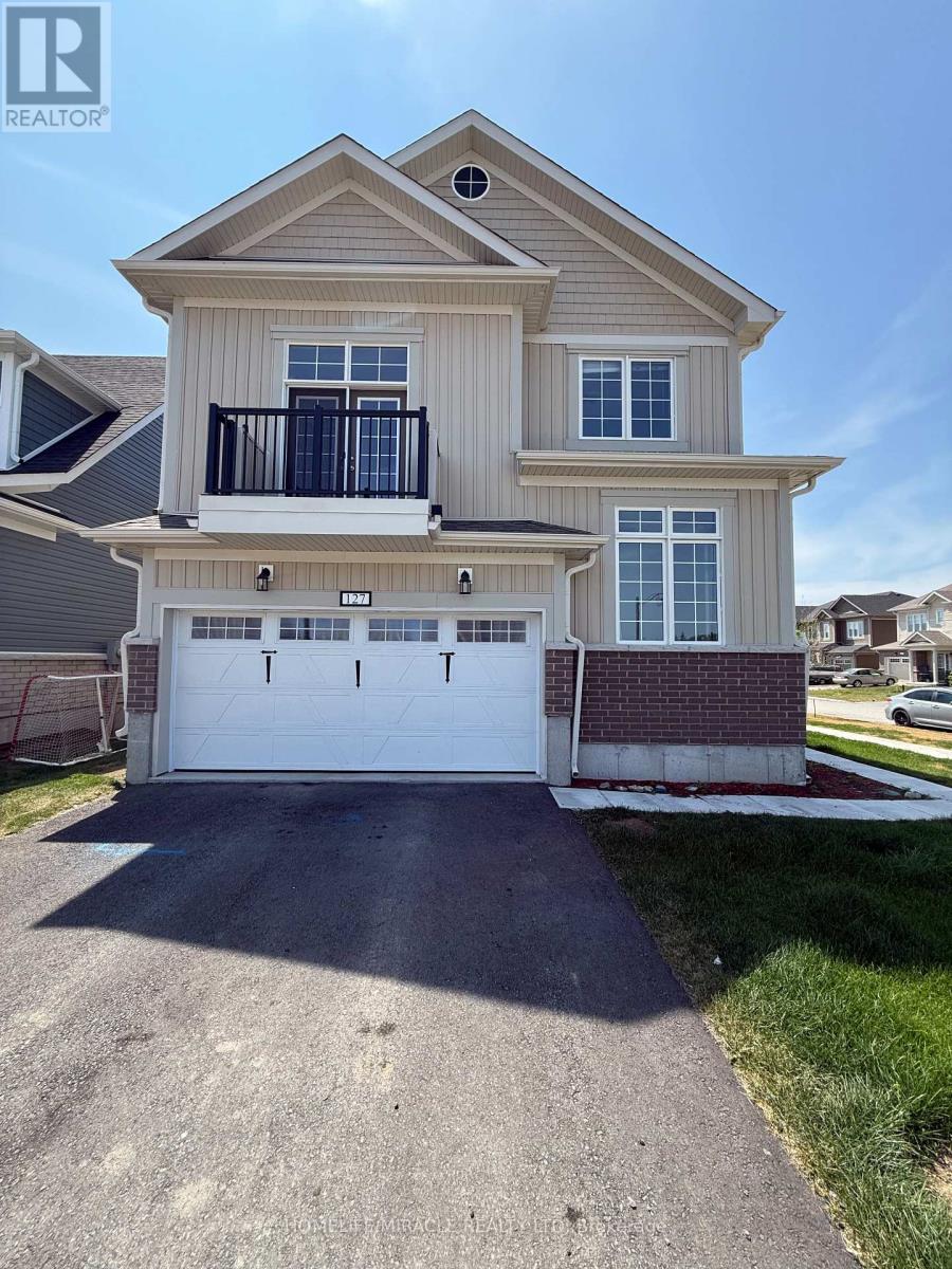 127 OAKMONT DRIVE, Loyalist, Ontario