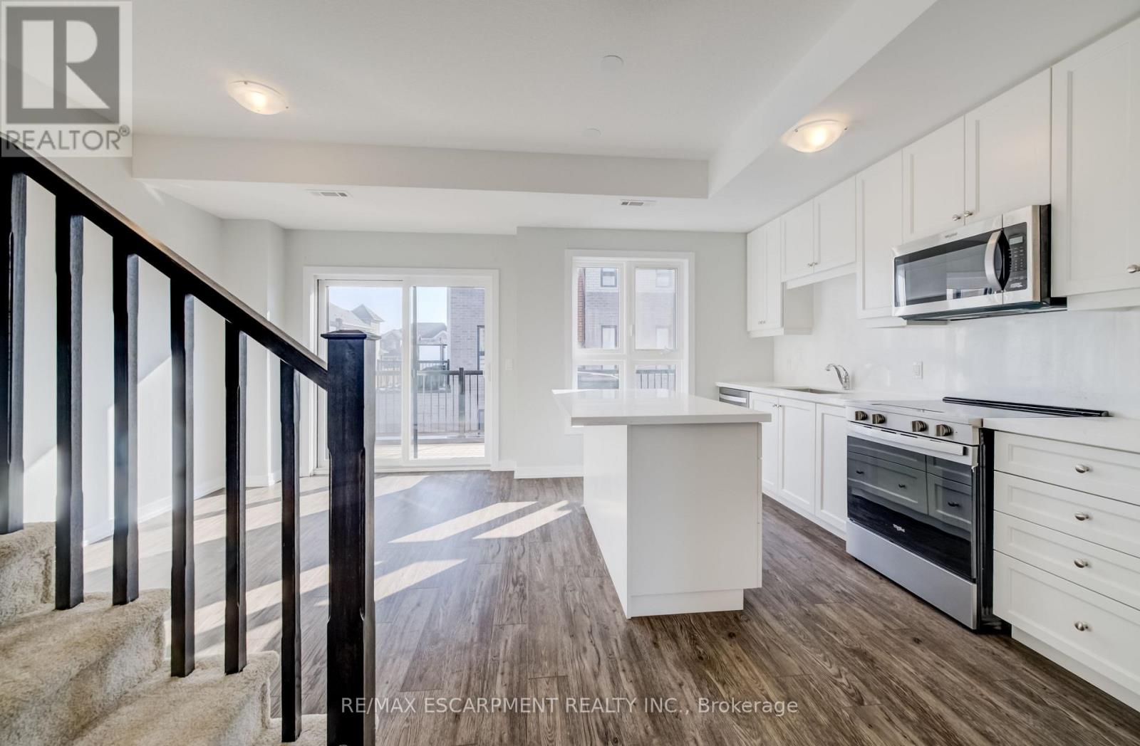 247 Burke Street, Hamilton, Ontario L8B 2A9 - Photo 11 - X13606928