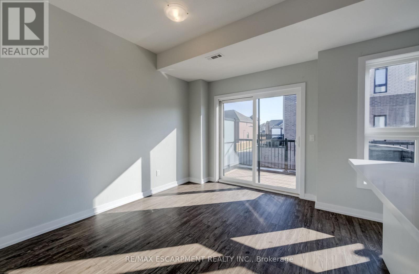 247 Burke Street, Hamilton, Ontario L8B 2A9 - Photo 13 - X13606928