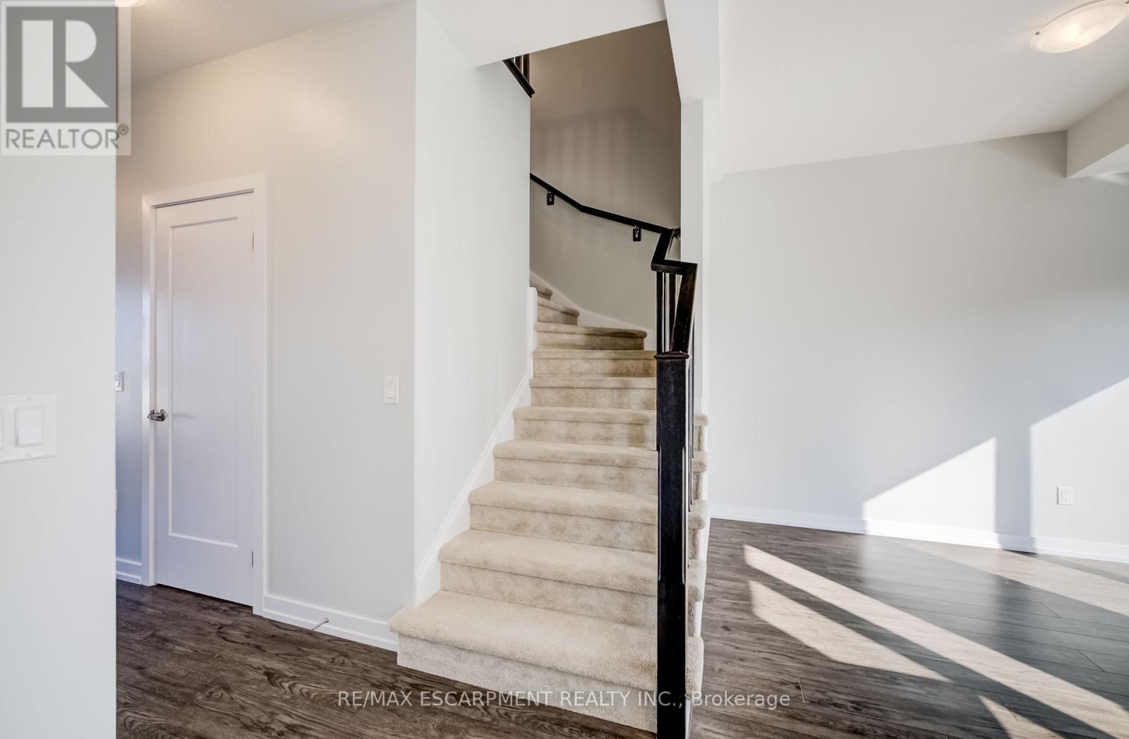247 Burke Street, Hamilton, Ontario L8B 2A9 - Photo 19 - X13606928