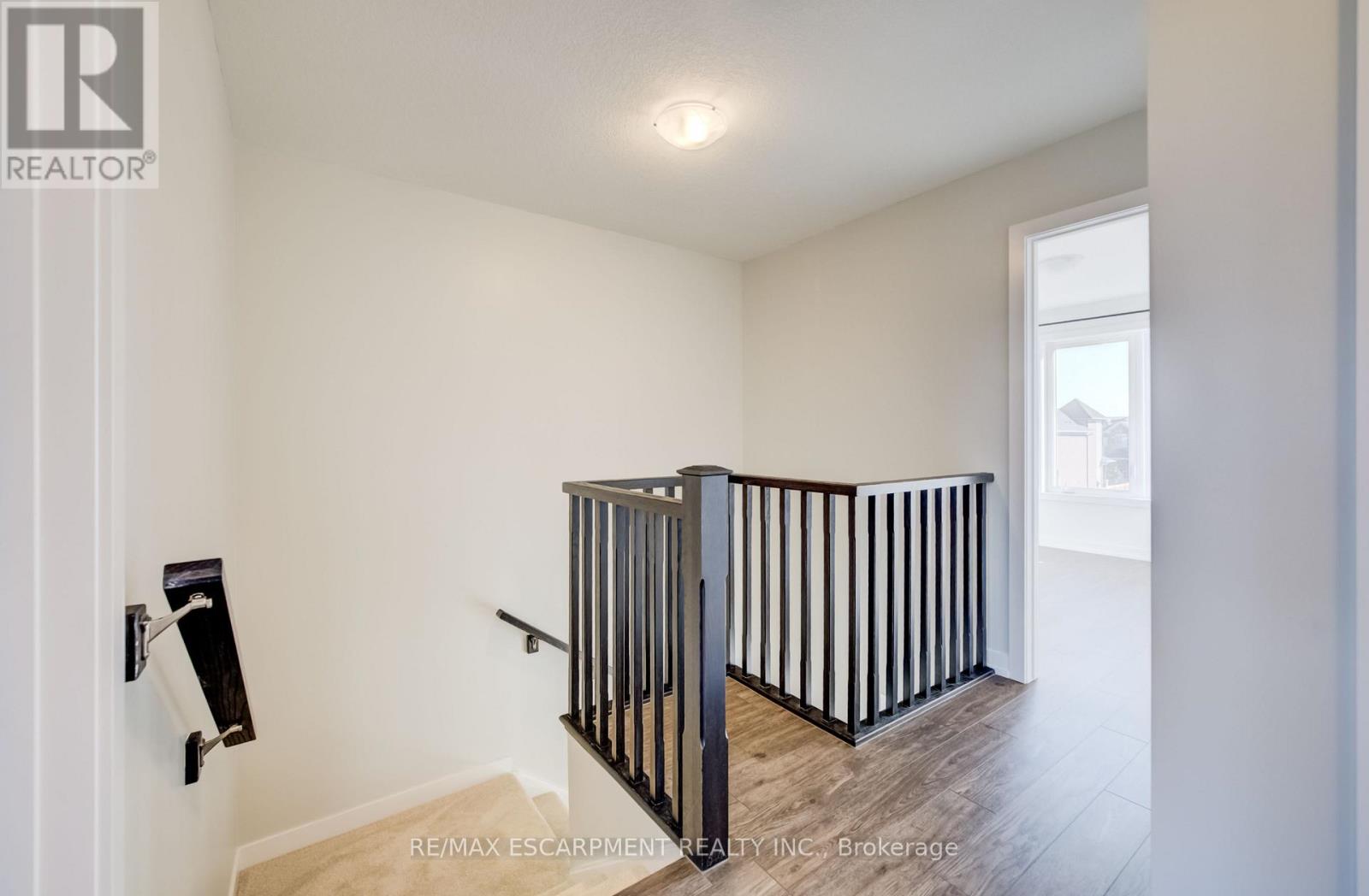 247 Burke Street, Hamilton, Ontario L8B 2A9 - Photo 21 - X13606928