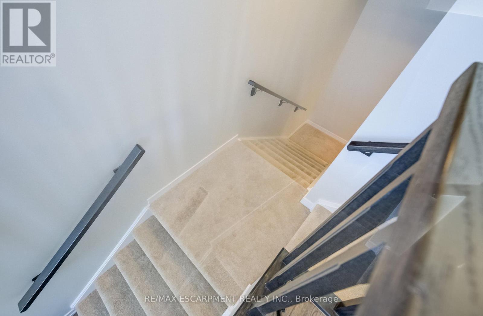 247 Burke Street, Hamilton, Ontario L8B 2A9 - Photo 9 - X13606928
