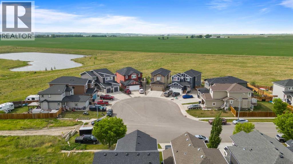 718 Hampshire Cove NE, High River, Alberta  T1V 0E6 - Photo 2 - A2331590